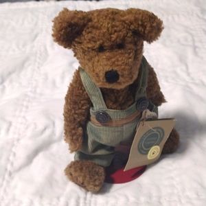 Boyds Bear little brown bear in overalls w/stand